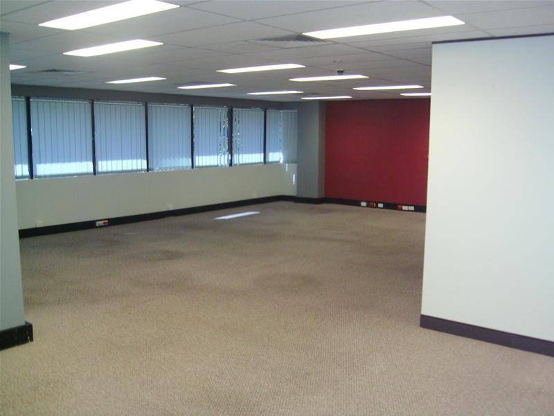 $300 SQM OFFICE SPACE IN SOUTH BRISBANE Picture 3