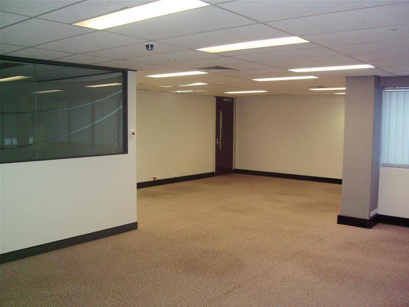 $300 SQM OFFICE SPACE IN SOUTH BRISBANE Picture 1