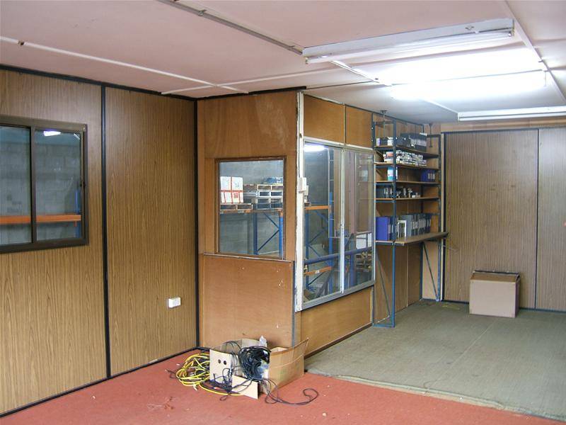 Office and Warehouse Space on Montague Road Picture 3