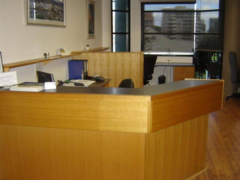 54m2 OFFICE IN SPRING HILL WITH CARPARK Picture 1