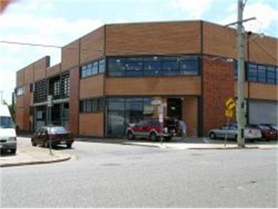 AWARD WINNING BUILDING WITH 260M2 GROUND FLOOR Picture