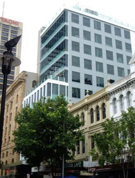 Queen St Mall Office 270m2 to $2,800 Picture 3