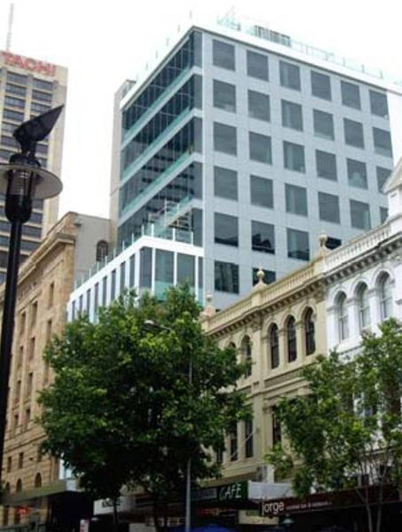 Queen St Mall Office 666m Picture 3