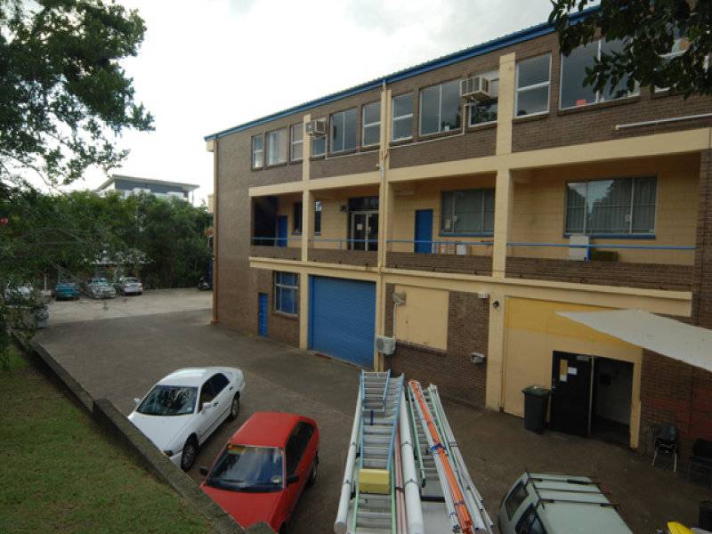 GOOD OFFICE SPACE AT A BARGAIN Picture 2