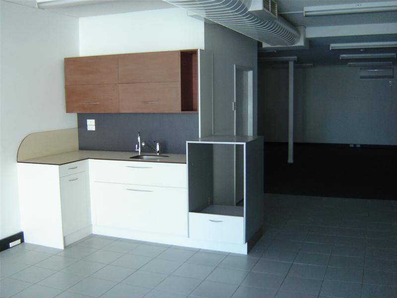 MILTON 320m2 OFFICE, 4 car parks Picture 1