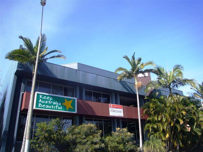 ALL OFFERS CONSIDERED! Picture 3