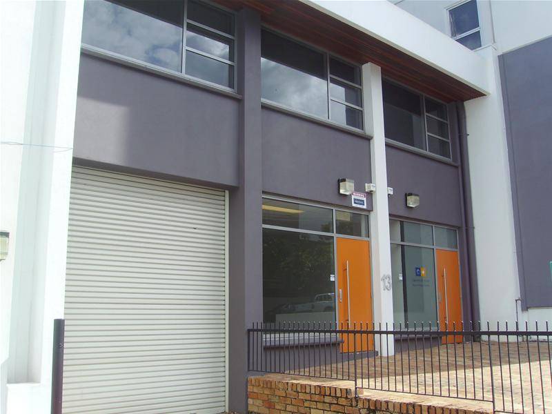 CHEAP - OPEN PLAN - READY TO GO! Picture 1