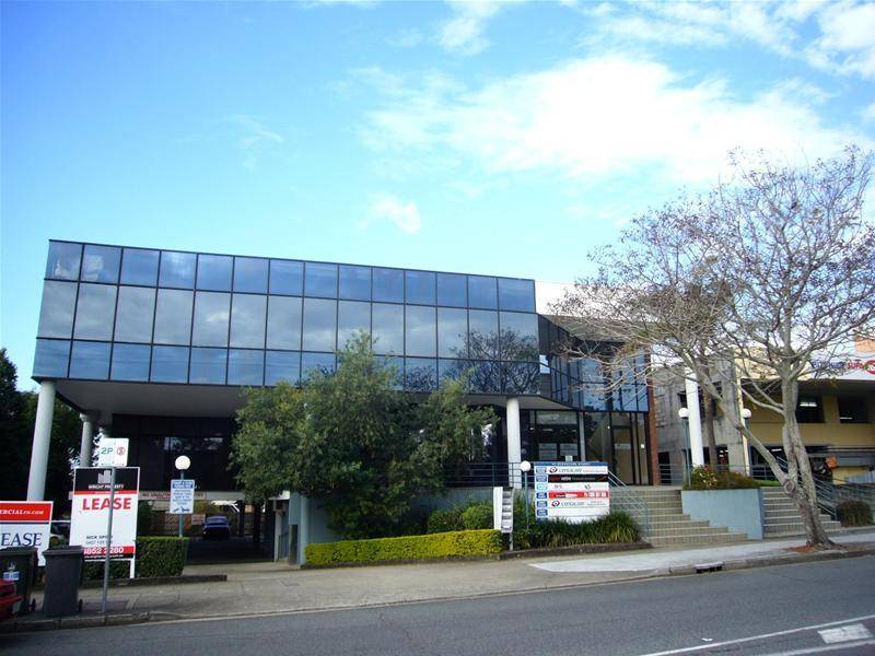 BEST SPACE IN STONES CORNER! Picture 2