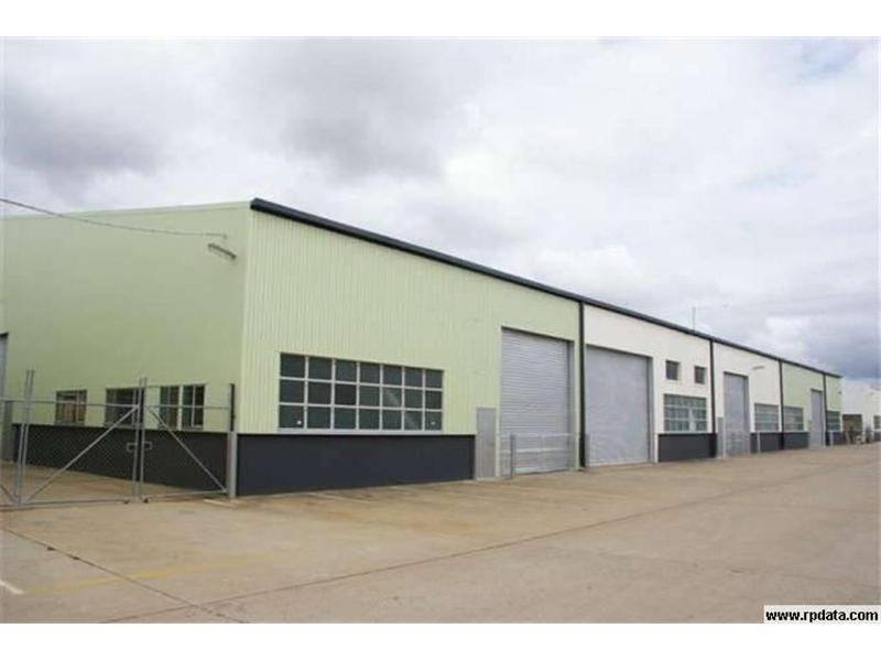 Warehouse opportunity knocks! Picture 1