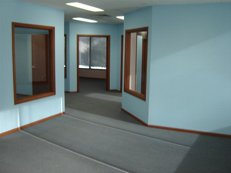 Top floor office Opposite PA hospital & Buranda Shops Picture 2