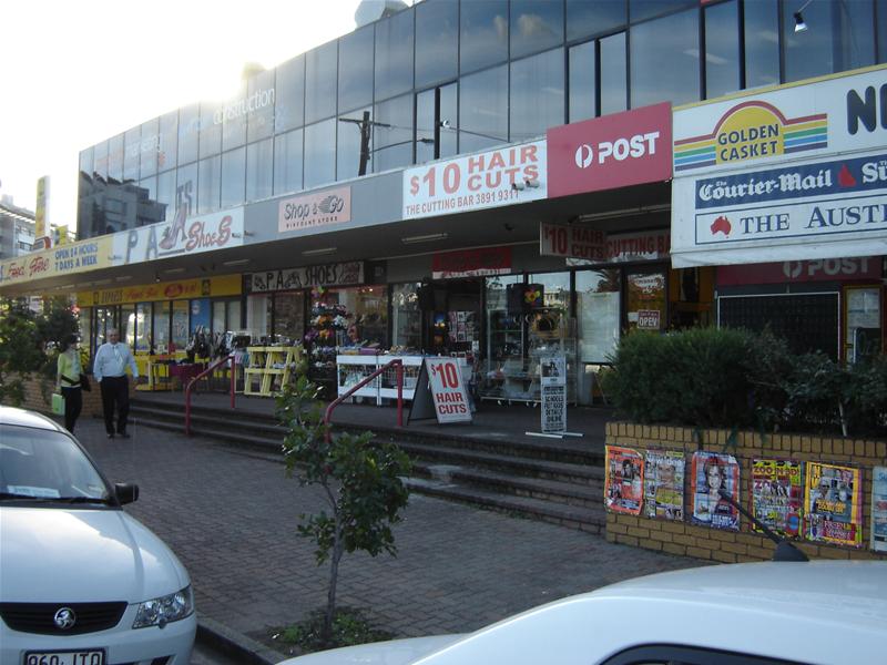 Top floor office Opposite PA hospital & Buranda Shops Picture 1