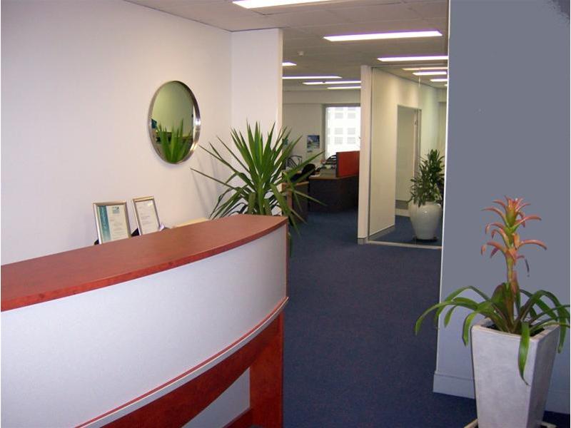 !71m2 Partitioned office CBD views Picture 2