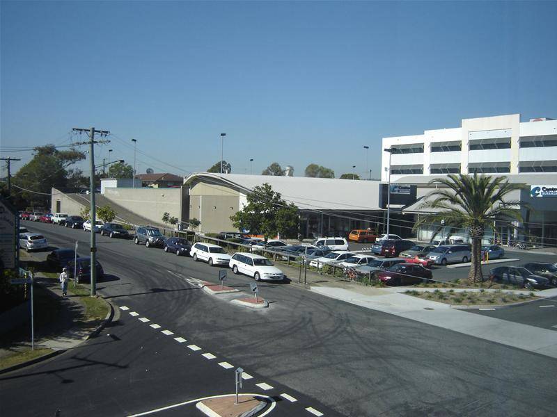 QUALITY WOOLLOONGABBA OFFICE @ BUDGET PRICE Picture 1