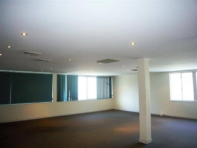 NEAT COMMERCIAL TENANCY Picture