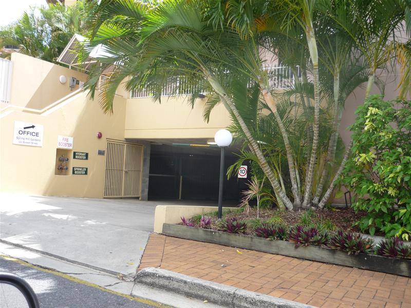 SPRING HILL CAR PARK Picture 2