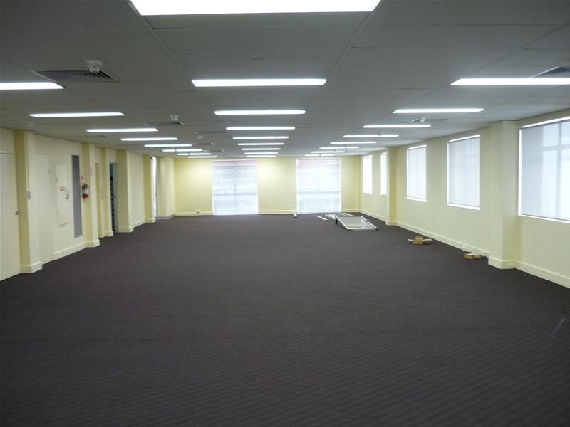 COMPLETE FLOOR OFFER Picture 2