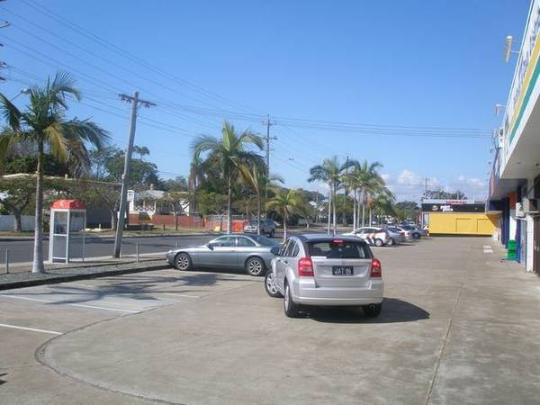 Bay Side Shops with Development Potential Picture 3