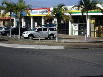 Bay Side Shops with Development Potential Picture