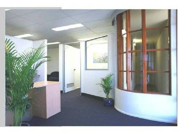 Fantastic Newly Refurbished Offices at Springwood Picture 2