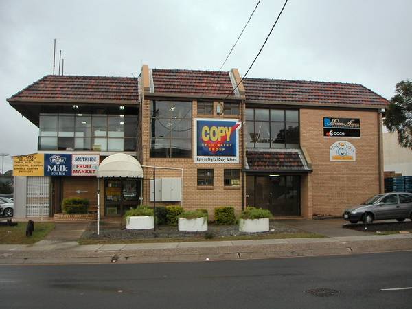 Corporate Office Space with Huge Exposure Picture 3