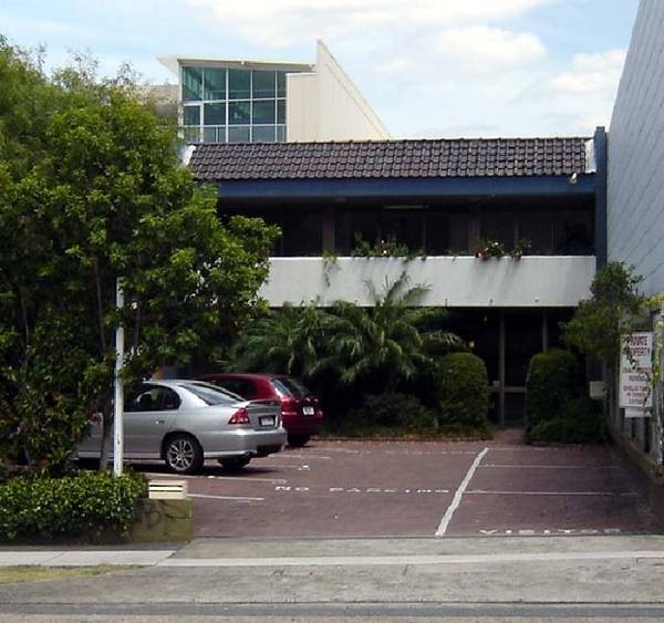 Freestanding Office Building Picture 1