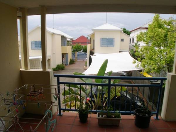 Rare Gem in most central location New Farm. Picture 2