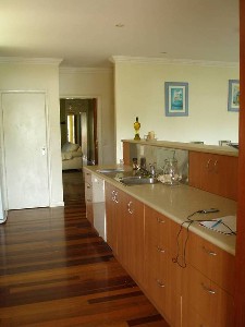 Fully Furnished Room in SHAREHOUSE Picture