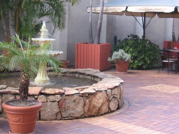 Brisbane best 1 bed unit! Picture 1