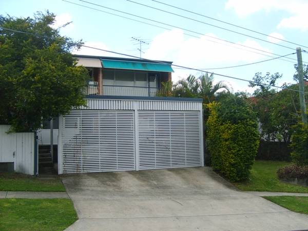 2 bed 1 bath 1 car + 67sqm outdoor area DON'T MISS OUT!!!! Picture