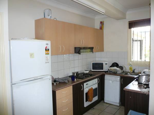 Block
Of 3 Apartments. Picture