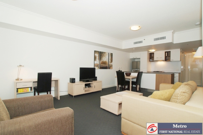 Cheapest Two bedroom in the CBD $410,000 Picture 2