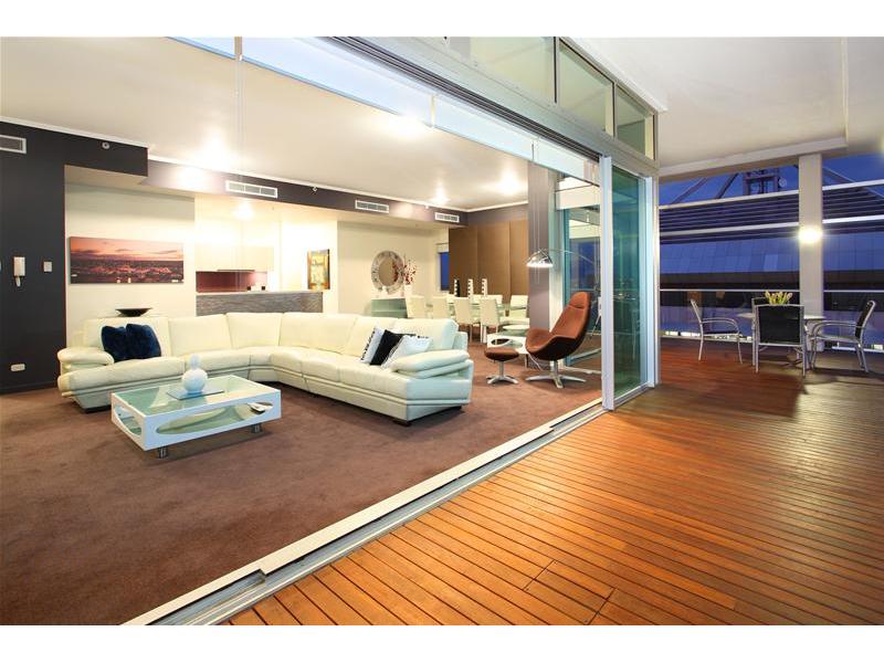 Luxury Living for the Privileged Few Picture 1