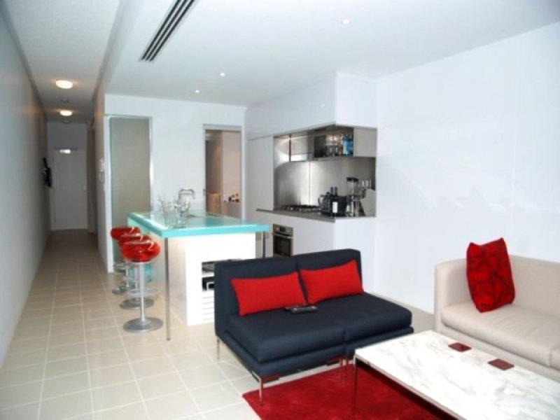 The Owner is Moving and Wants a Sale !!! Picture 2