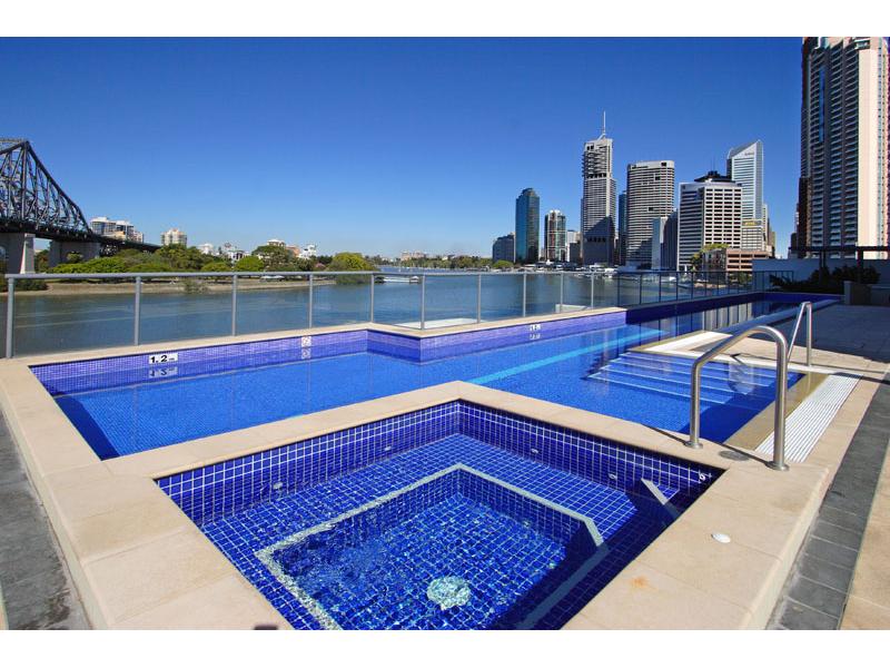 ABSOLUTE RIVER FRONT Picture 3