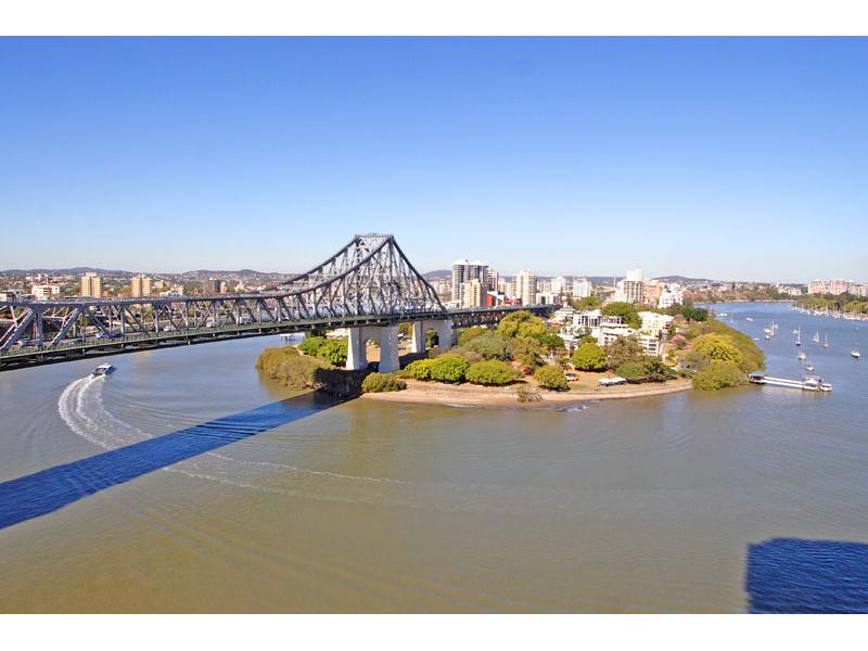 ABSOLUTE RIVER FRONT Picture 1