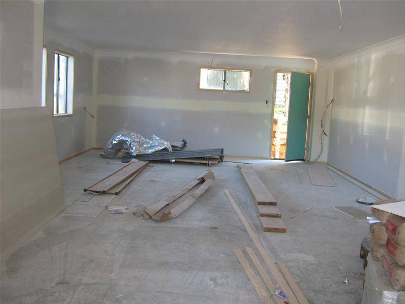 Brand new in small complex Picture 1