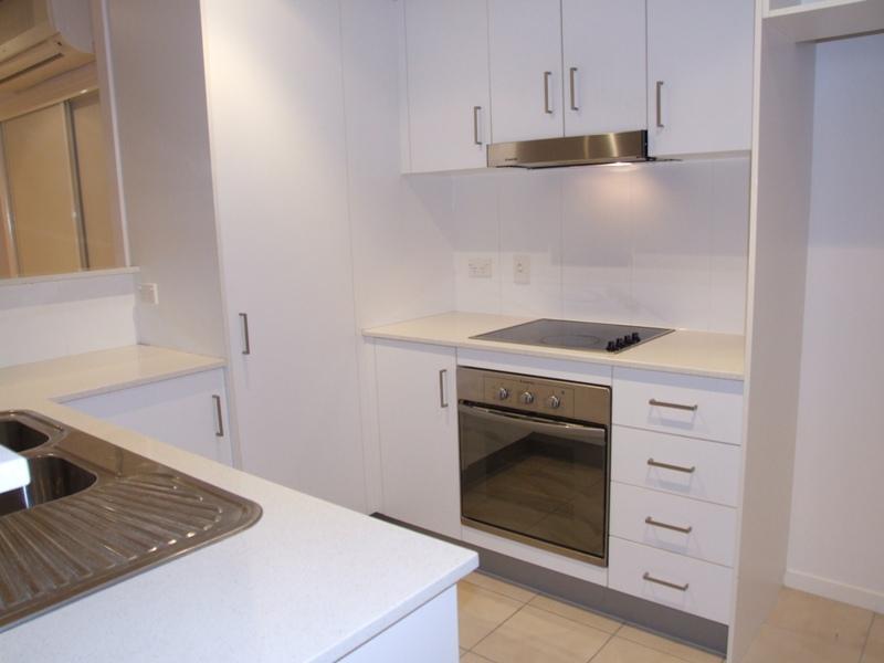 Sophisticated South Brisbane Picture 3