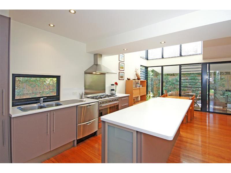 Sleek and ultra-contemporary INSPECT WED 04/11/09 12:30-1:15pm & SAT 07/11/09 FROM 12:30PM Picture 3