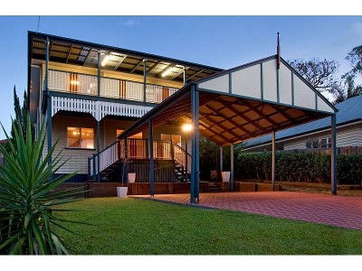 Lifestyle with 'The' Address Picture