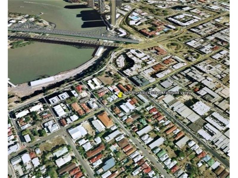 Live, Work and Play Here! Picture 1