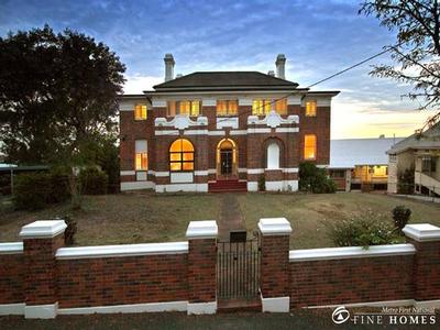 HISTORIC PRIDE OF PLACE Picture