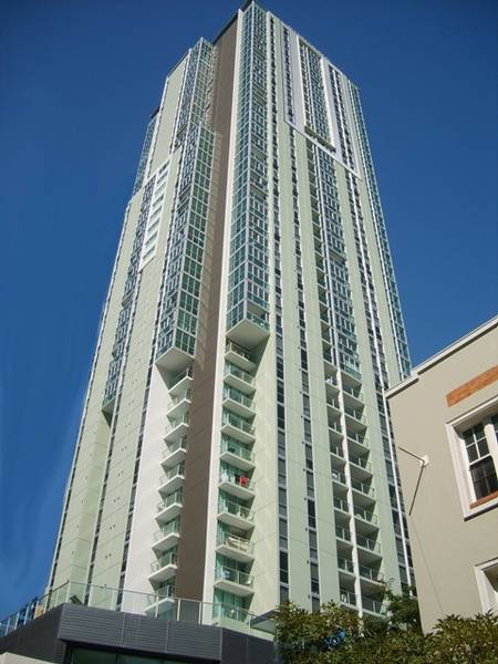 GOOD VIBRATIONS Picture 1