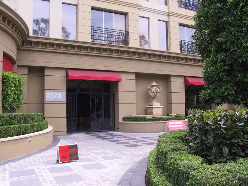 Top Floor Office, its all class! Picture 1