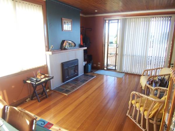 The Size Will Surprise Picture 2