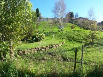 PRIVATE 3/4 ACRE BUILDING BLOCK Picture 2