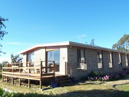 YOUR OWN SADDLE & SPA CLUB IS.... Picture 1