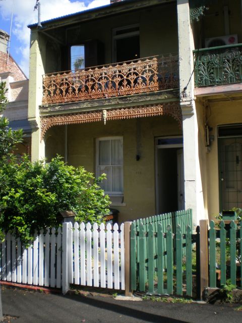 VILLAGE LOCATION Picture 2