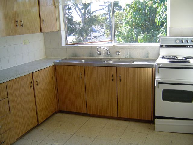 SPACIOUS AND SOUGHT AFTER | VIEW SATURDAY 05/12/09 BETWEEN 12:40-12:55 PM Picture 1