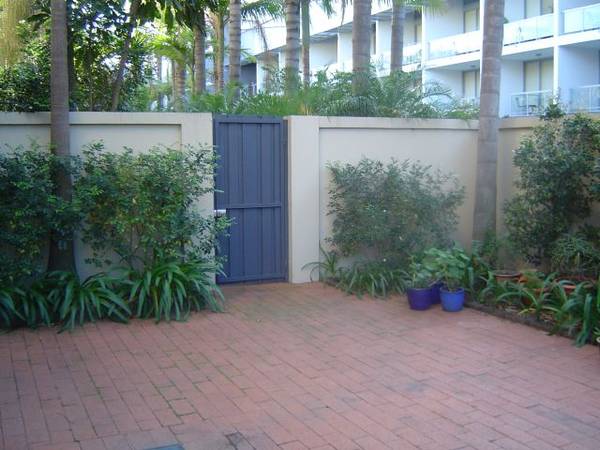 Inner City Living at your fingertips Picture 2