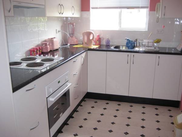 AVAILABLE NOW - VIEW SATURDAY 10th JANUARY 2009 AT 2:00PM SHARP Picture